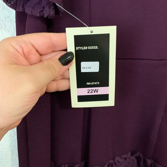 NWT Julian Taylor Plum Dress with Lace Detail Sz 22W - Picture 2 of 5